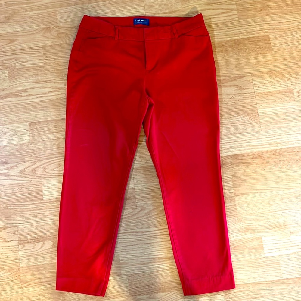 Old Navy Pixie pants in red.